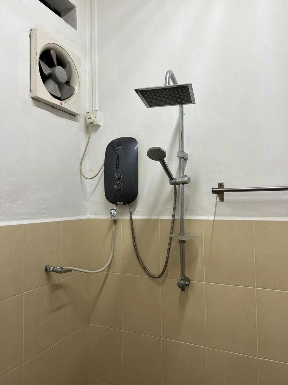 M Guest House2 Muar Ngoại thất bức ảnh